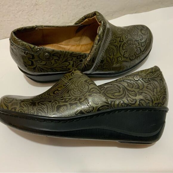 Women’s Nurture Embossed Tooled Brown/Bronze Heel wedge Size 6M - Picture 5 of 10